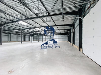 Entrepôt - 922 m²