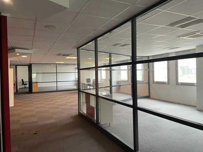 Bureau - 538 m²