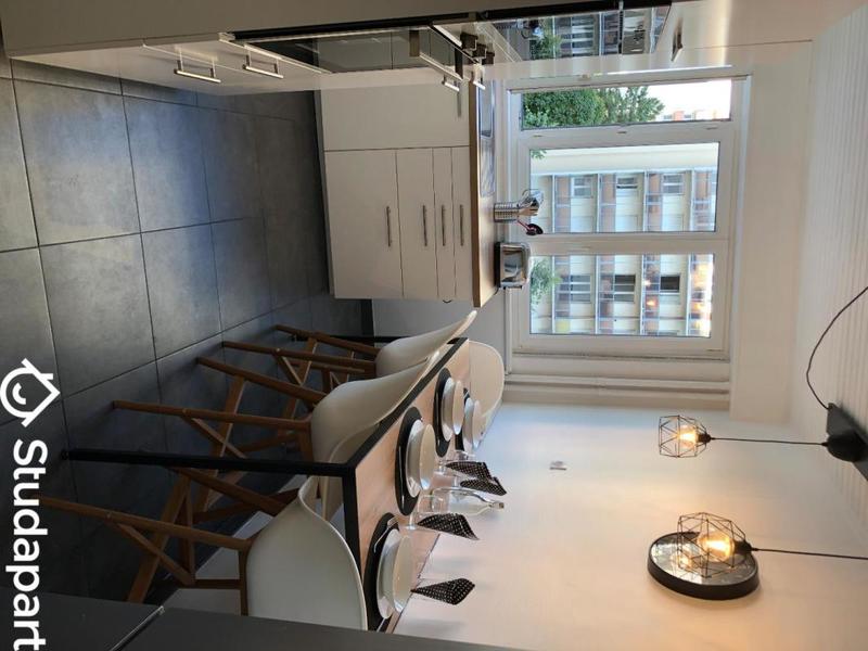 Chambre - 14 m² - 1 pièce