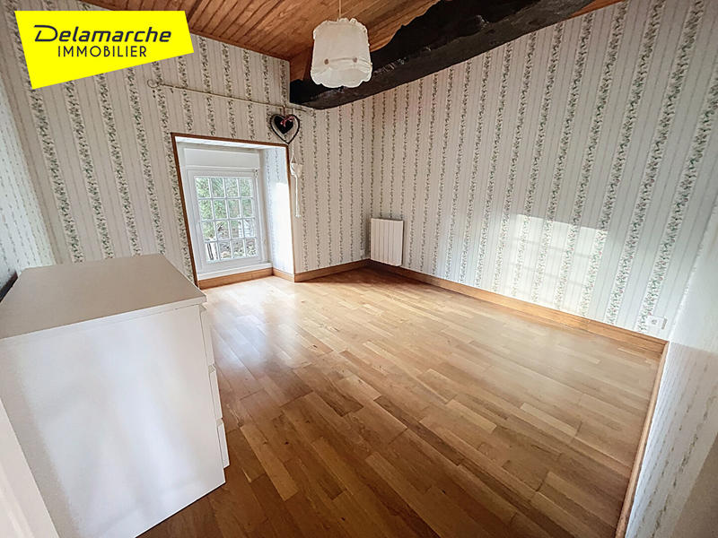 Maison - 185 m² - 10 pièces