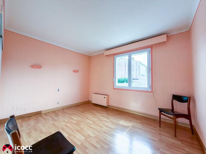 Maison - 111 m² - 7 pièces