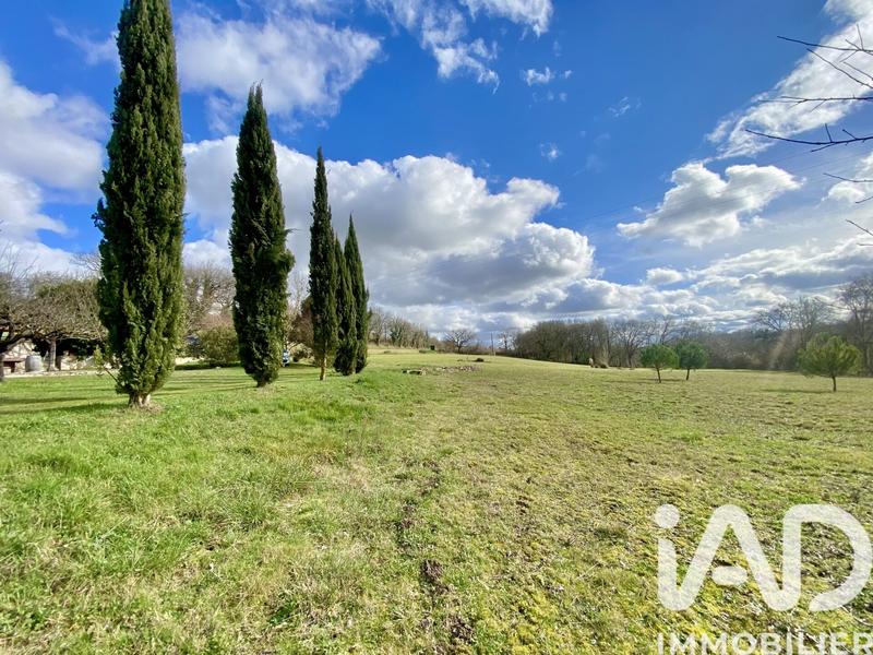 Maison - 180 m² - 10 pièces