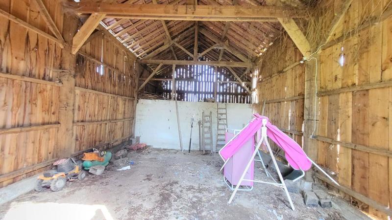 Grange - 99 m² - 1 pièce