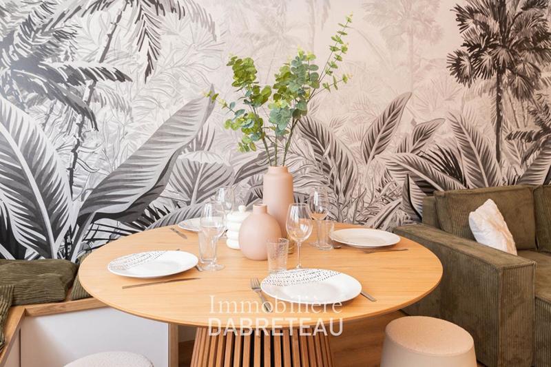 Appartement - 128 m² - 8 pièces