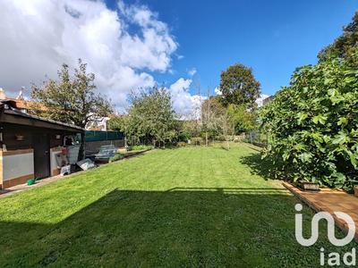 Maison - 203 m² - 7 pièces