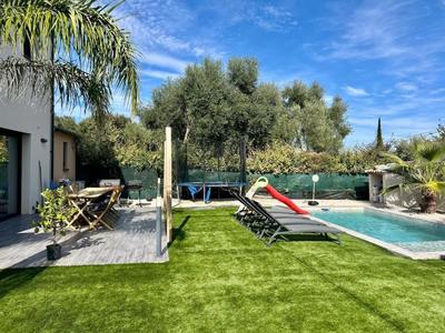 Villa - 127 m² - 6 pièces