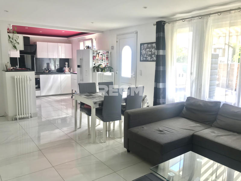 Maison - 73 m² - 4 pièces