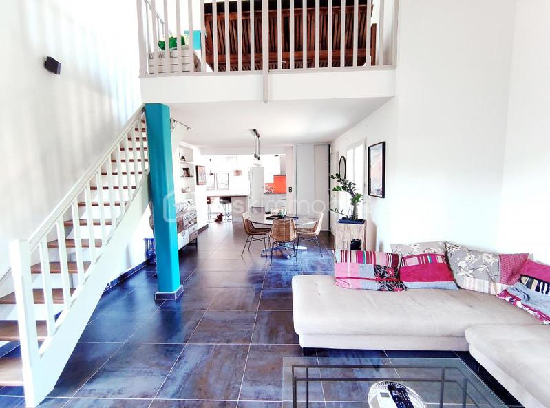 Villa - 187 m² - 6 pièces