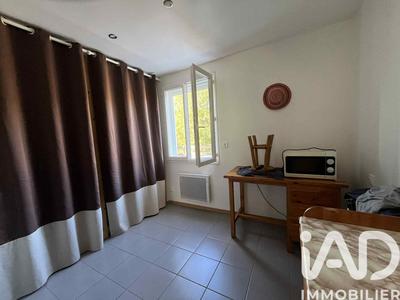 Maison - 200 m² - 11 pièces