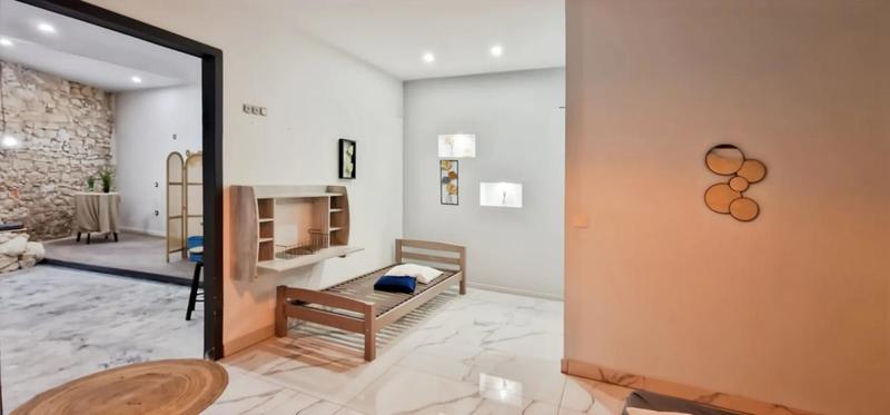 Maison en pierre - 175 m² - 4 pièces