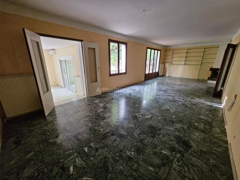 Maison - 200 m² - 7 pièces