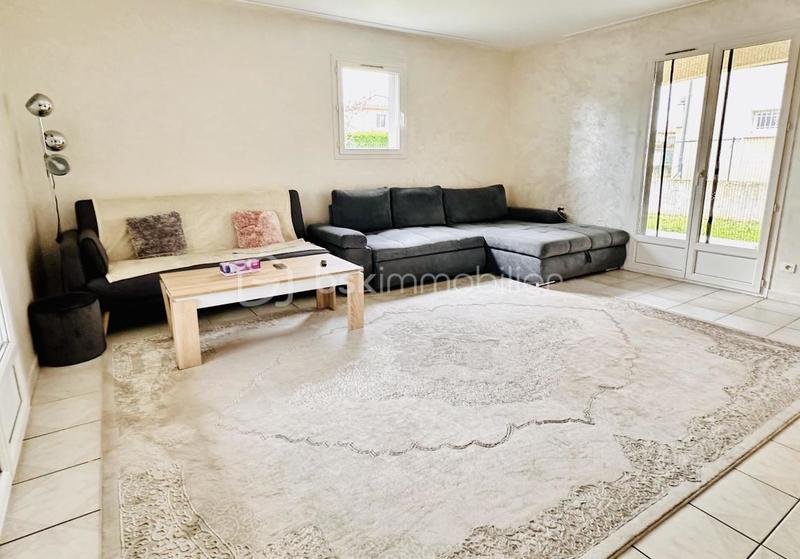 Maison traditionnelle - 140 m² - 5 pièces