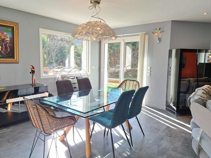 Appartement - 203 m² - 6 pièces