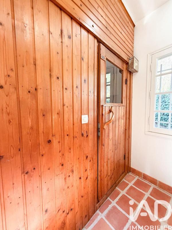 Maison - 321 m² - 10 pièces