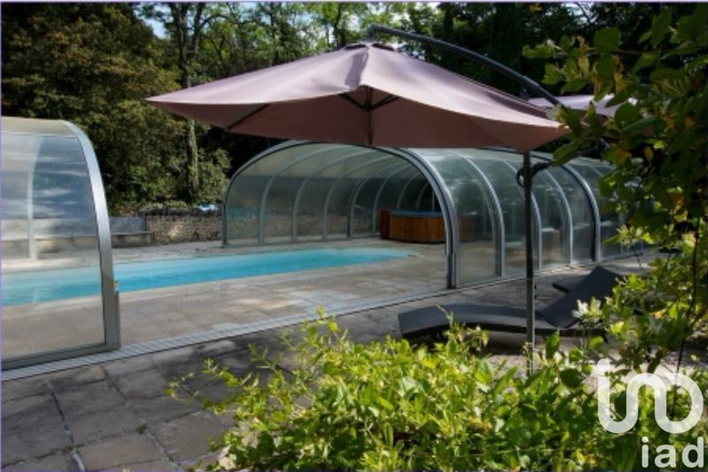 Château - 1 200 m² - 30 pièces