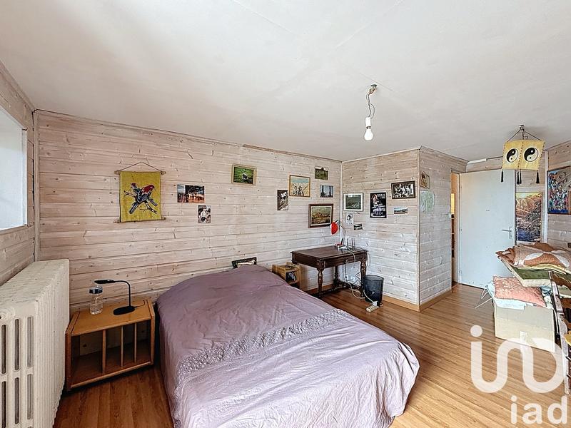 Maison - 214 m² - 7 pièces