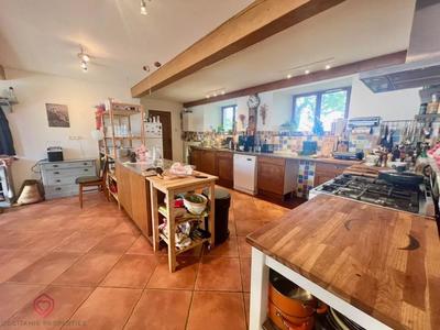 Propriété - 403 m² - 17 pièces