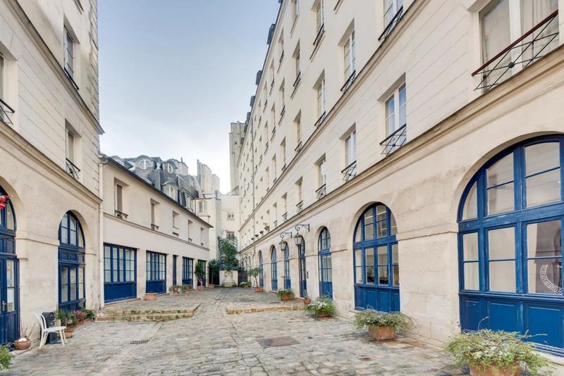 Studio - 38 m² - 1 pièce