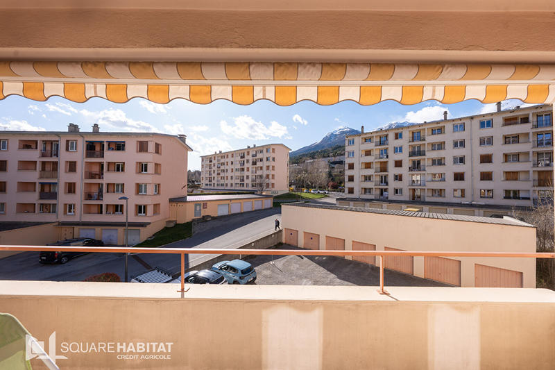 Appartement - 65 m² - 4 pièces