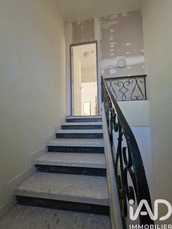 Maison - 230 m² - 6 pièces