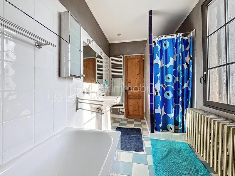 Maison de village - 230 m² - 7 pièces