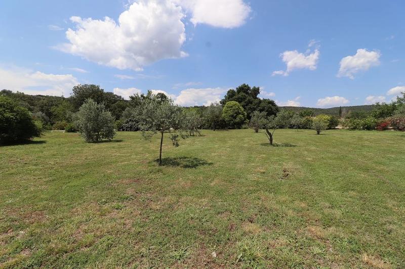 Mas - 390 m² - 10 pièces