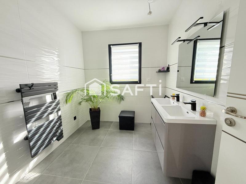 Maison - 130 m² - 5 pièces