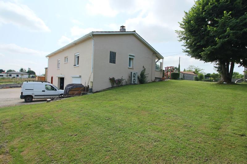 Maison - 140 m² - 5 pièces