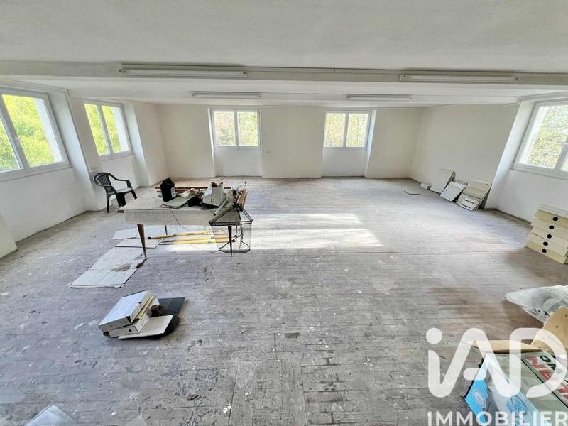 Maison - 558 m² - 20 pièces