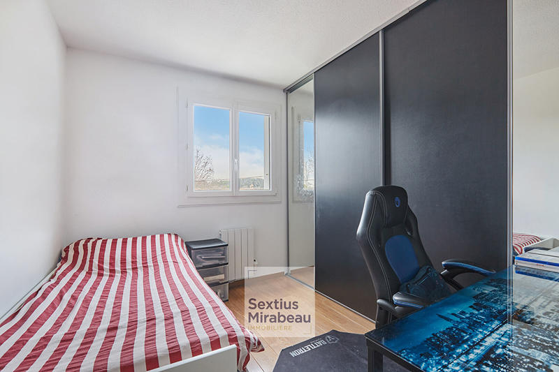 Appartement - 97 m² - 5 pièces