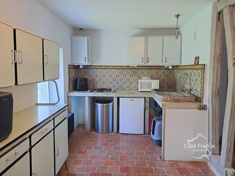 Maison - 230 m² - 9 pièces