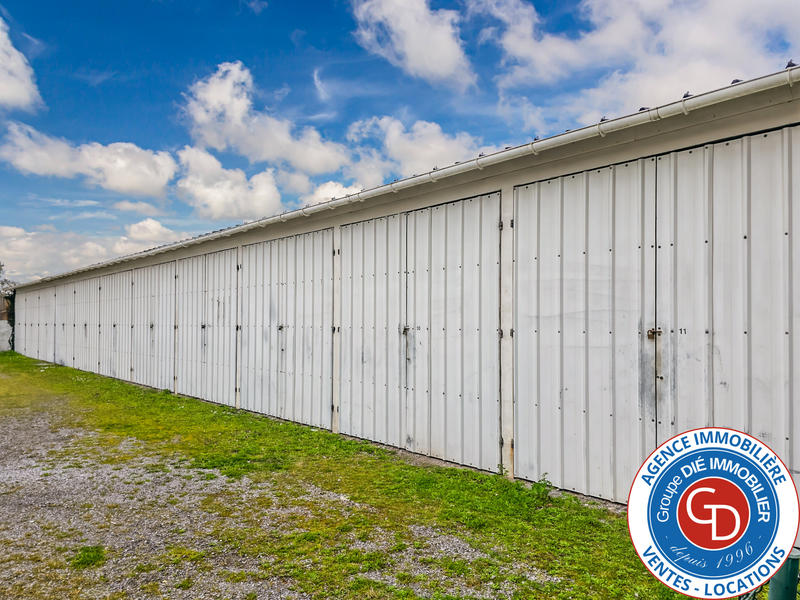 Parking / Garage - 17 m²