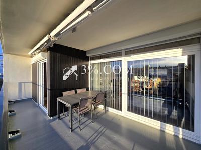 Appartement - 98 m² - 4 pièces