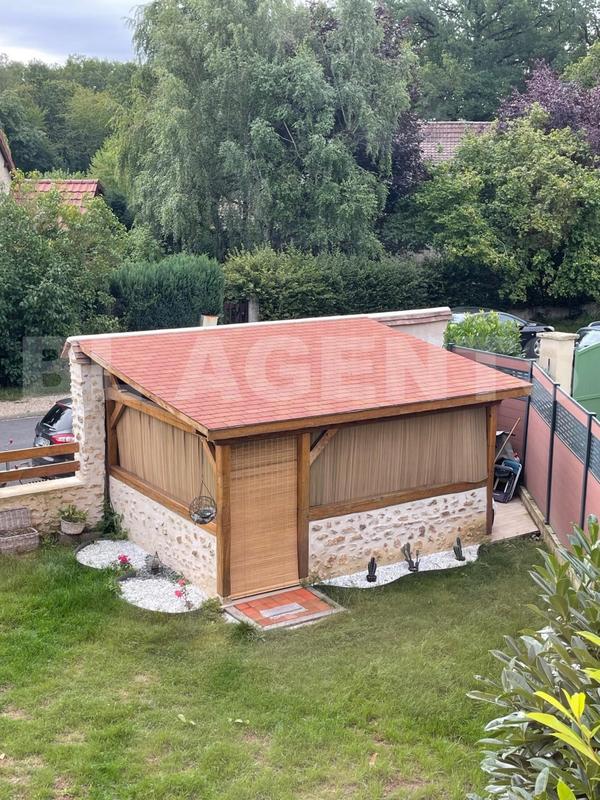 Maison - 248 m² - 8 pièces