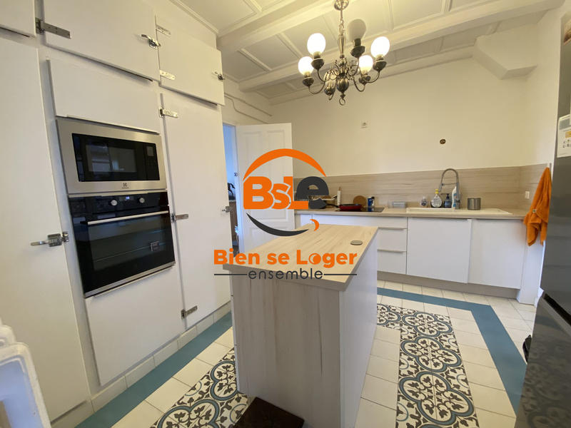 Maison - 229 m² - 10 pièces