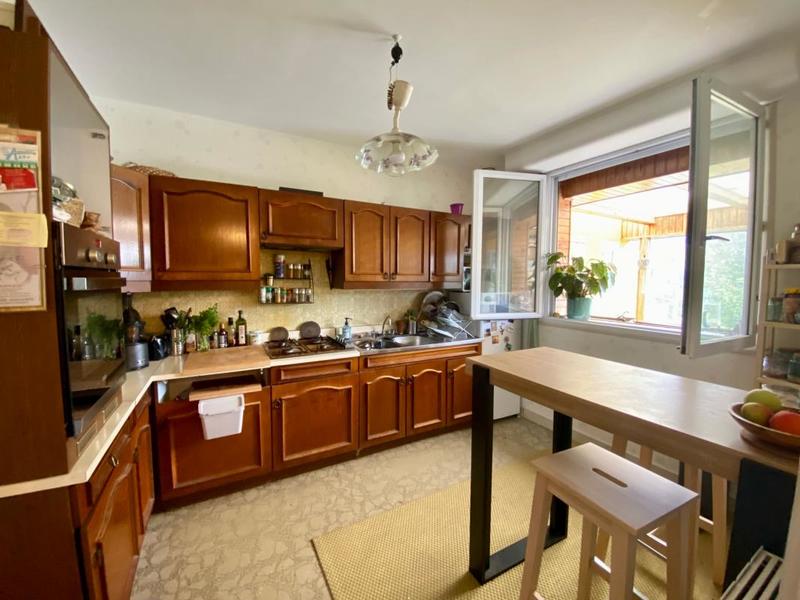 Maison - 92 m² - 4 pièces