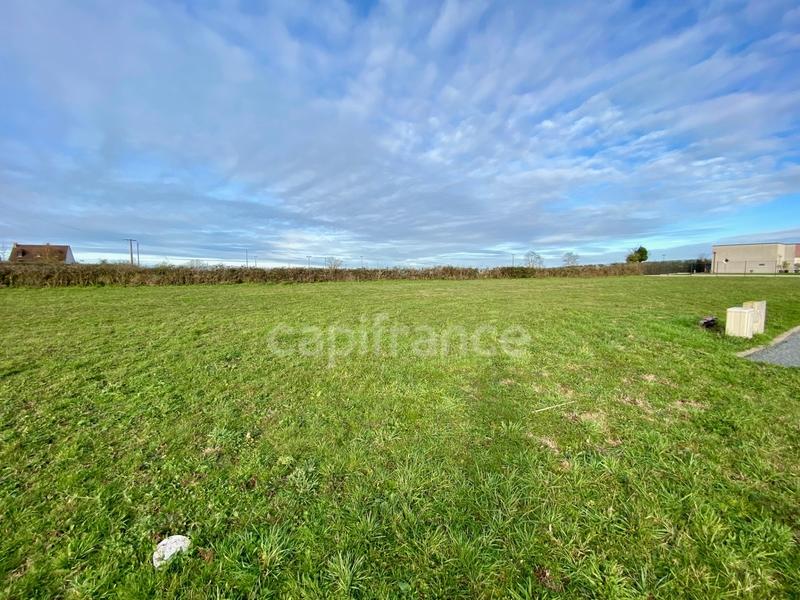 Terrain constructible - 694 m²