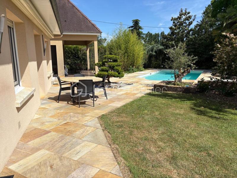 Maison d'architecte - 251 m² - 9 pièces