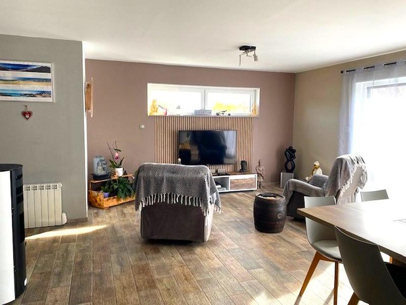 Maison - 96 m² - 5 pièces