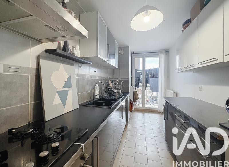 Appartement - 77 m² - 4 pièces