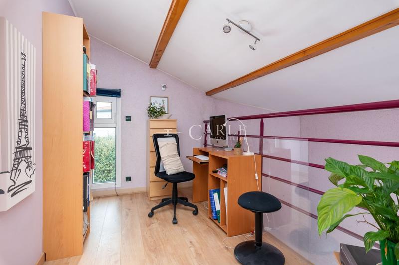 Villa - 207 m² - 9 pièces