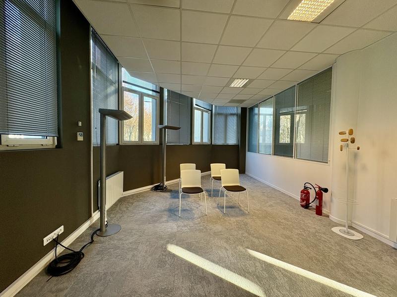 Immeuble de bureaux - 220 m² - 5 pièces