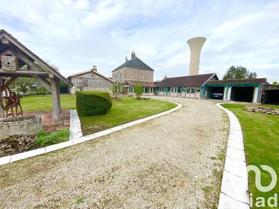 Maison - 209 m² - 5 pièces