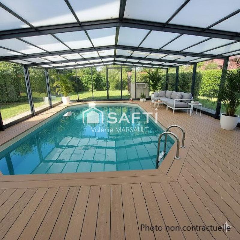 Maison - 204 m² - 9 pièces