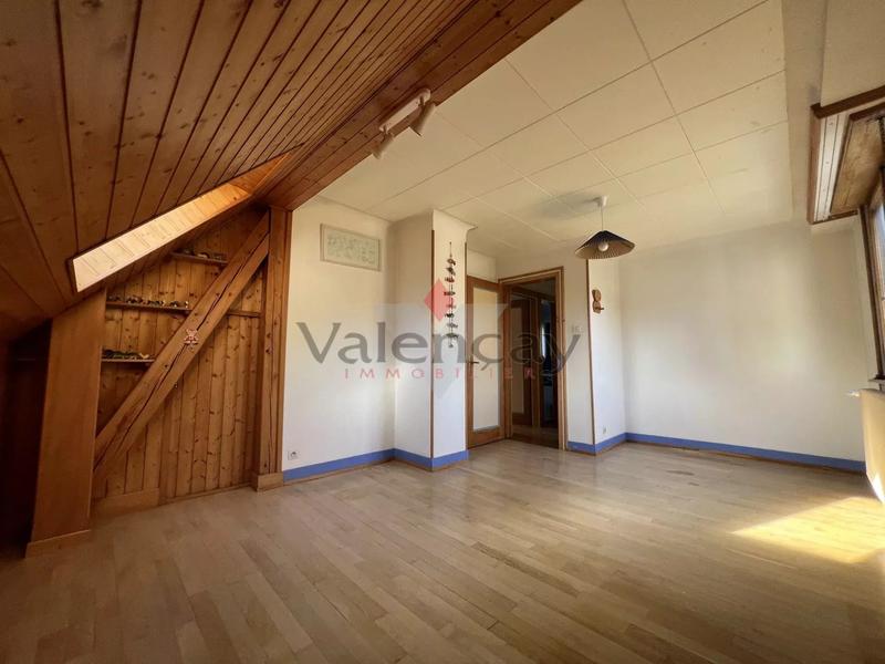 Maison - 95 m² - 5 pièces