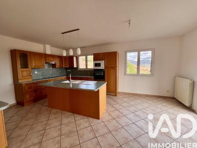 Maison - 139 m² - 5 pièces