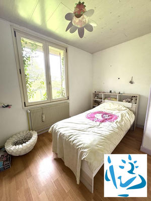 Maison - 81 m² - 6 pièces