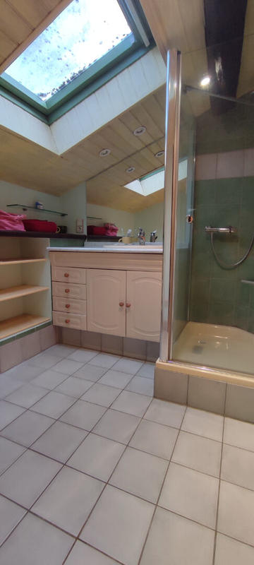 Maison - 236 m² - 7 pièces