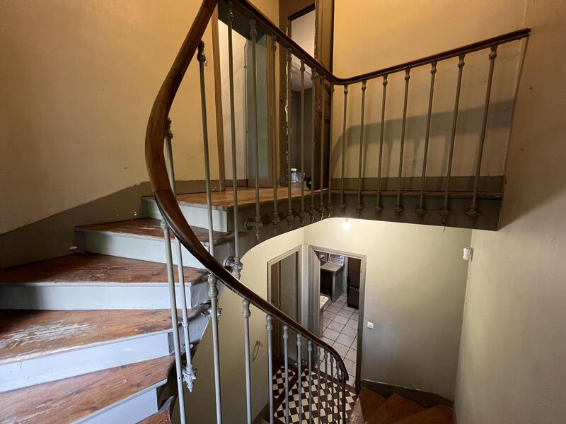 Maison - 182 m² - 7 pièces