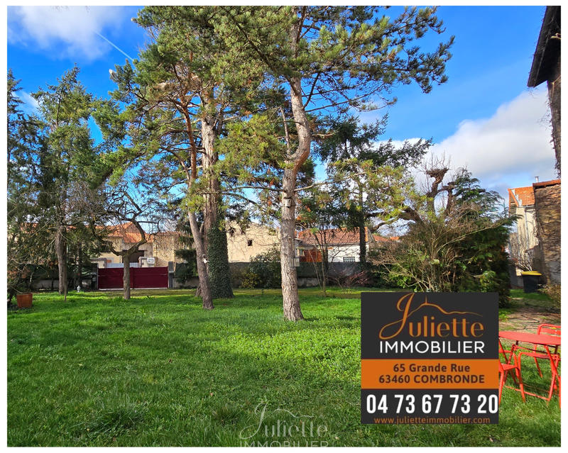 Maison - 240 m² - 7 pièces